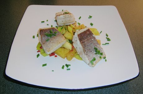 Red-Snapper auf Ananas-Lauch-Relish