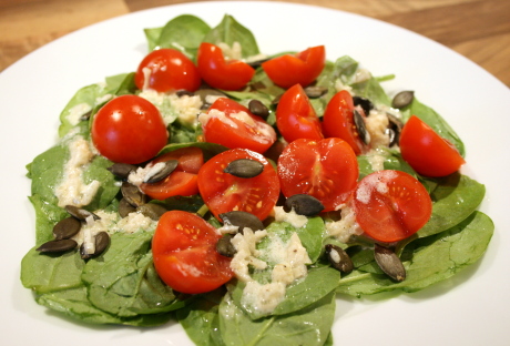 Spinat-Tomaten-Salat