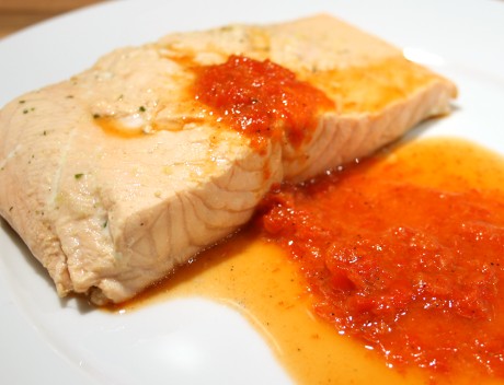 Lachsfilet mit Pfeffersauce aus Neuseeland