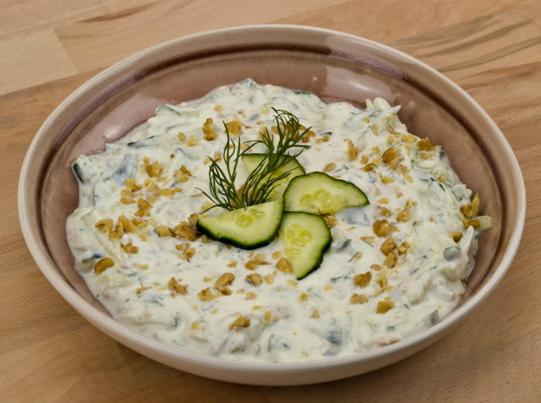 Tarator (Rezept aus Bulgarien) - Jans Küchenleben Tarator (Rezept aus Bulgarien) - Jans Küchenleben